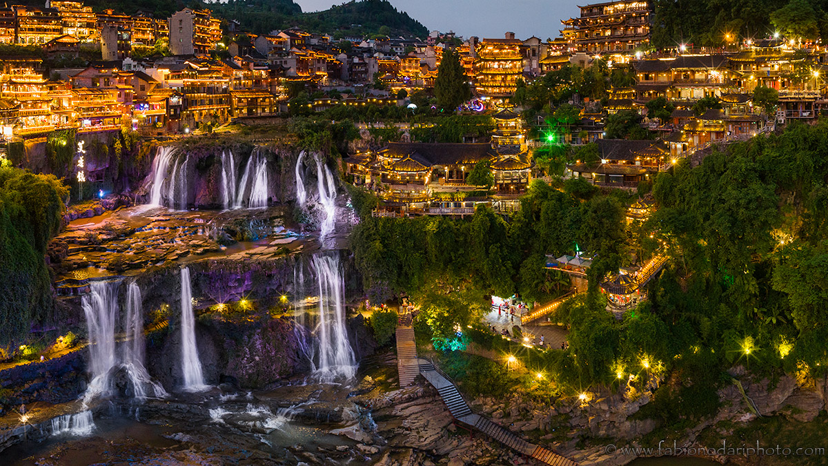 Rumo a Zhangjiajie & Furong